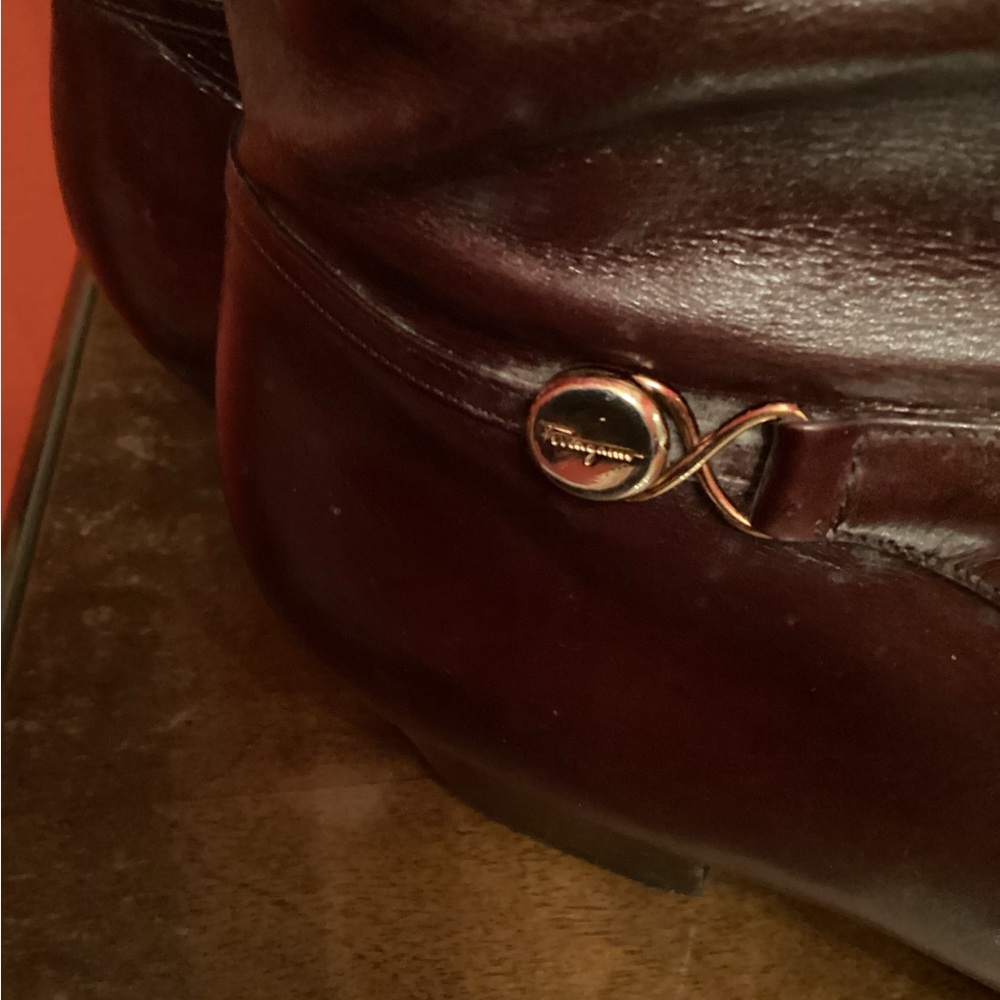 Salvatore Ferragamo women’s Brown leather boots, size 9 1/2 AAAA - Picture 5 of 7